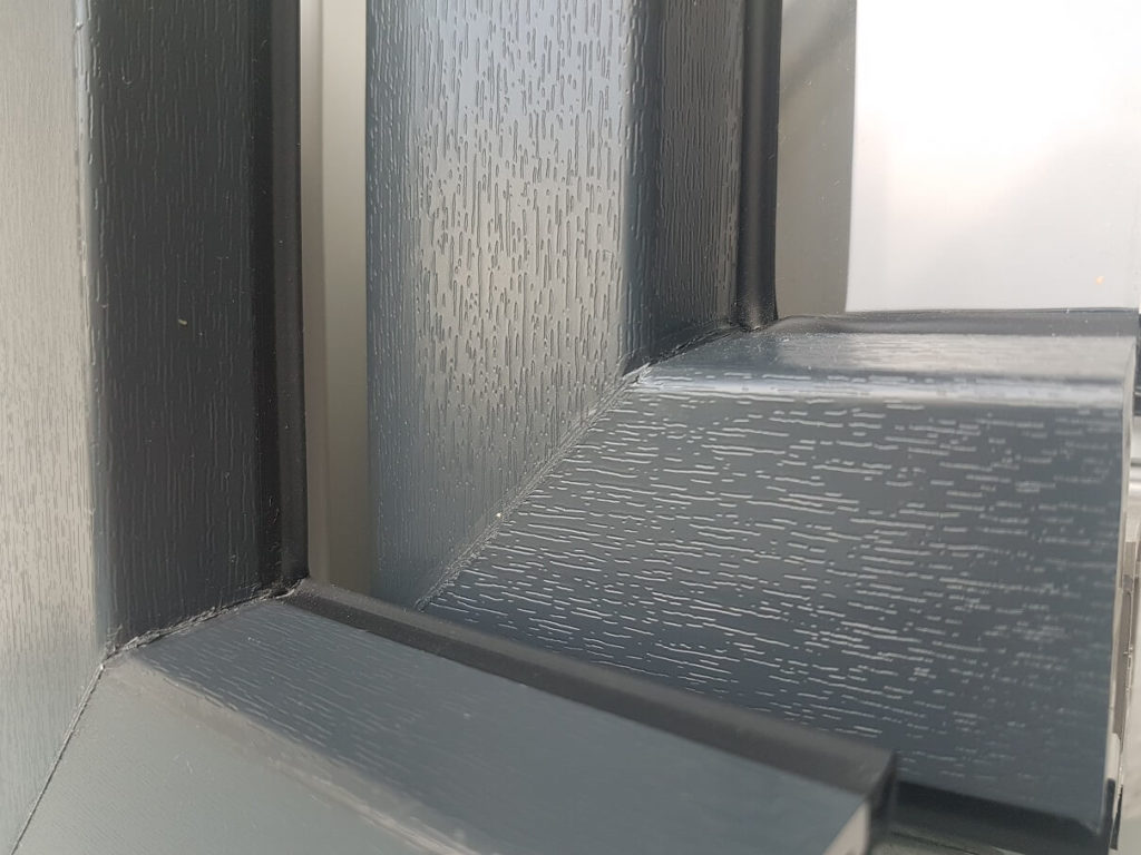 fenster-dichtung-schwarz-1024x768