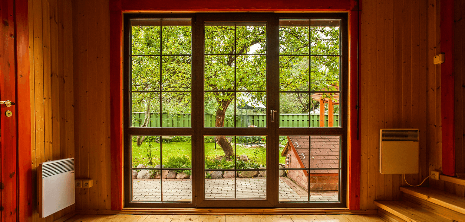 Vergleich von Fenstern aus Kunststoff, Aluminium und Holz